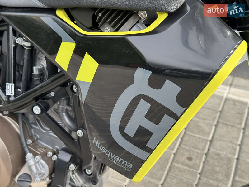 Мотоцикл Супермото (Motard) Husqvarna 701 Supermoto 2024 в Одессе фото 5 Мотоцикл Супермото (Motard) Husqvarna 701 Supermoto 2024 в Одессе