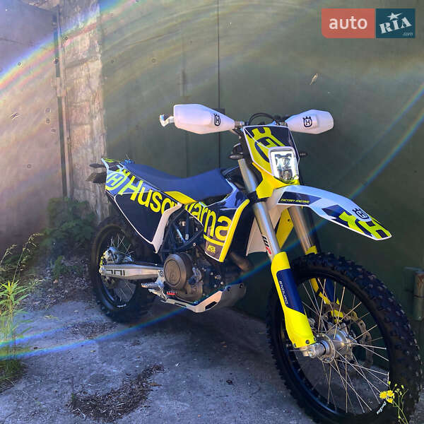 Husqvarna 701 2021