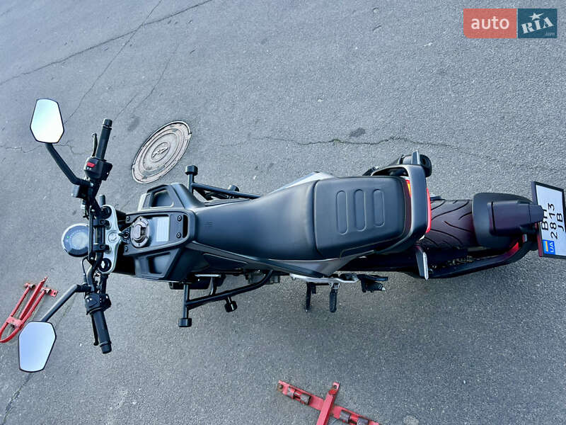 Скремблер Husqvarna Svartpilen 401 2020 в Одессе фото 6 Скремблер Husqvarna Svartpilen 401 2020 в Одессе