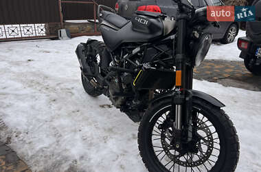 Мотоцикл Классік Husqvarna Svartpilen 401 2024 в Вінниці