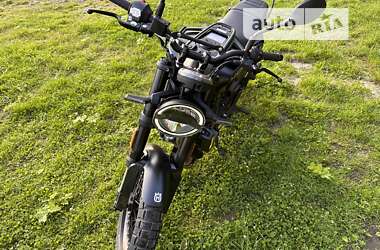 Мотоцикл Без обтекателей (Naked bike) Husqvarna Svartpilen 2023 в Трускавце