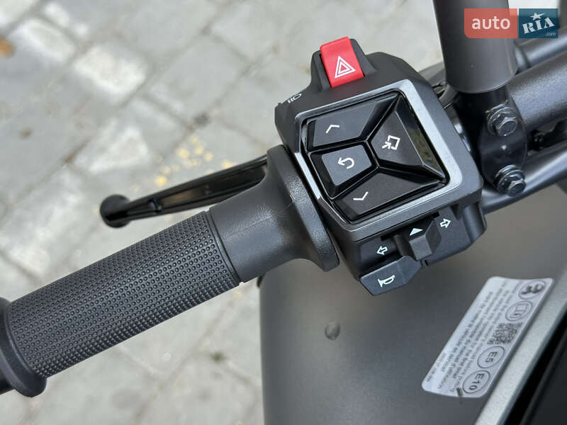Мотоцикл Без обтікачів (Naked bike) Husqvarna Svartpilen 2024 в Кам'янець-Подільському