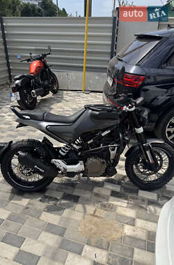 Мотоцикл Без обтекателей (Naked bike) Husqvarna Svartpilen 2021 в Черкассах