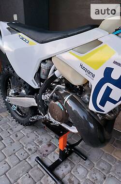 Мотоцикл Внедорожный (Enduro) Husqvarna TE 300 2020 в 