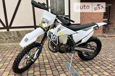 Мотоцикл Внедорожный (Enduro) Husqvarna TE 300 2022 в 