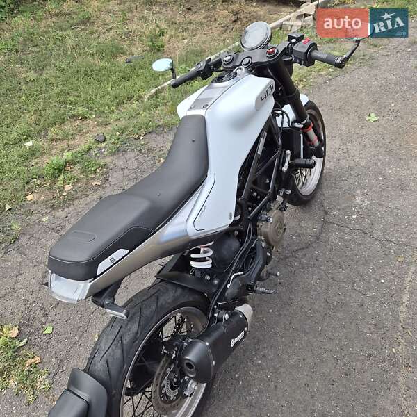 Кафе рейсер Husqvarna Vitpilen 2022 в Кривом Роге