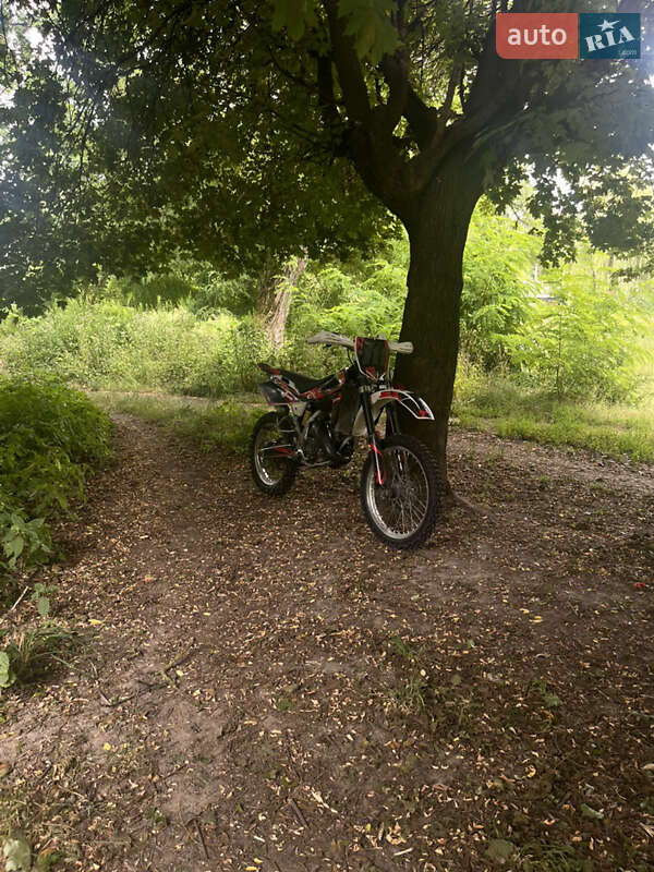 Мотоцикл Кросс Husqvarna WR 2012 в Ворзелі