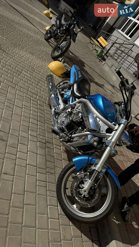 Мотоцикл Чоппер Hyosung Aquila 650 2006 в Одессе