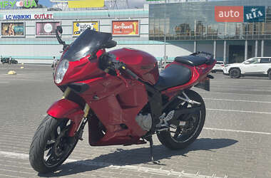 Спортбайк Hyosung GT 650R 2006 в 