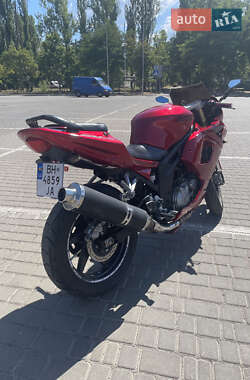 Спортбайк Hyosung GT 650R 2006 в 