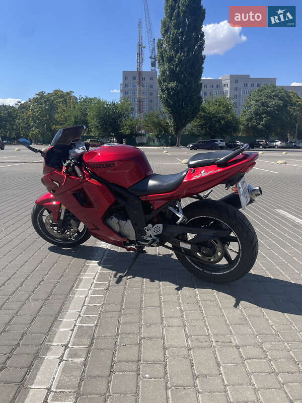 Спортбайк Hyosung GT 650R 2006 в Одессе фото 15 Спортбайк Hyosung GT 650R 2006 в Одессе