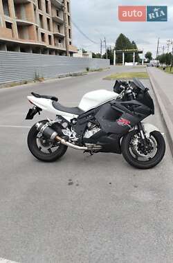 Спортбайк Hyosung GT 650R 2006 в 
