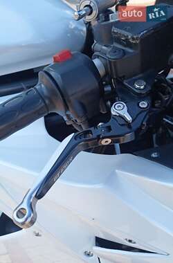 Мотоцикл Спорт-туризм Hyosung GT 650R 2010 в 
