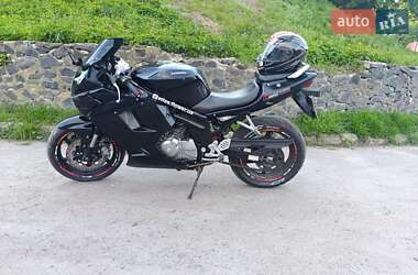 Спортбайк Hyosung GT 650R 2007 в 