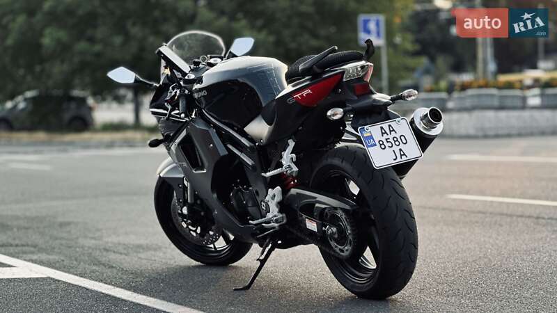Спортбайк Hyosung GT 650R 2013 в Києві
