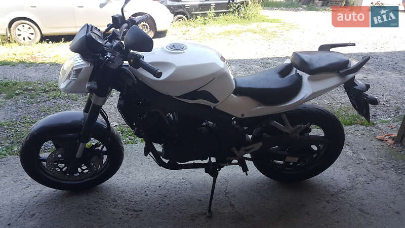 Мотоцикл Без обтекателей (Naked bike) Hyosung GT 2012 в Хмельницком
