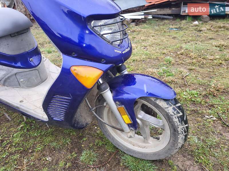 Скутер Hyosung SF 2010 в Рожнятові