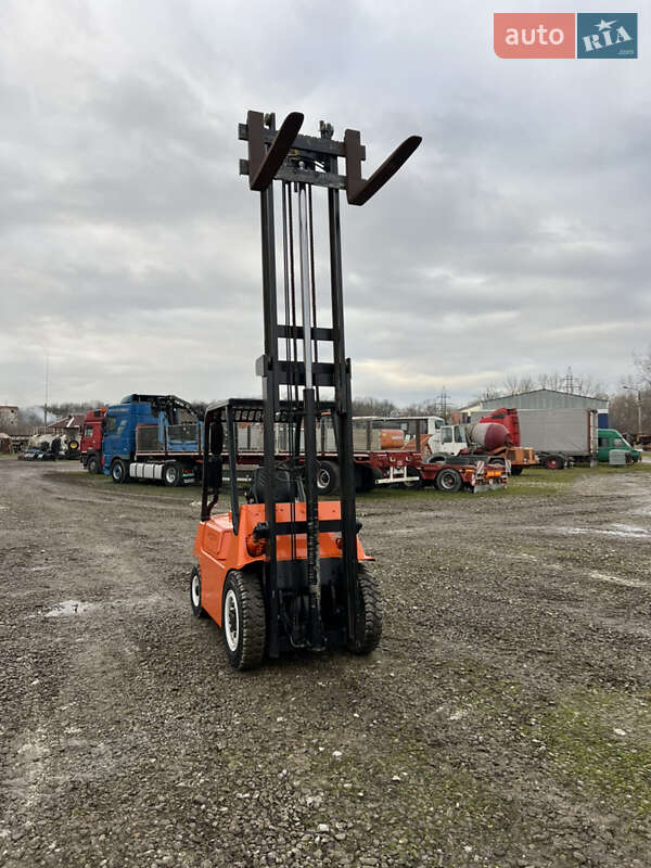 Вилочный погрузчик Hyster H 60 1990 в Черновцах