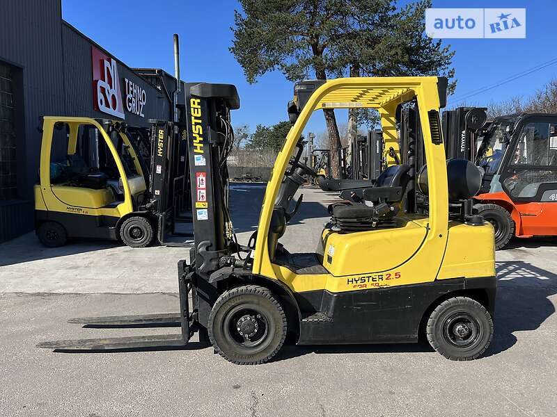 Вилочный погрузчик Hyster H 2012 в 