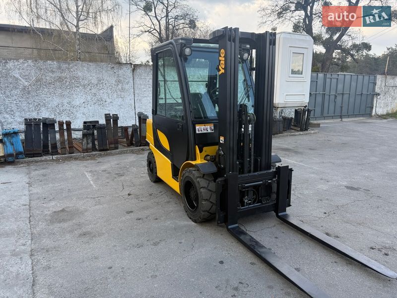 Вилочный погрузчик Hyster H 2006 в Киеве фото 3 Вилочный погрузчик Hyster H 2006 в Киеве