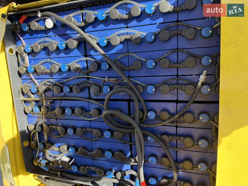 Вилочный погрузчик Hyster J 2011 в Киеве фото 7 Вилочный погрузчик Hyster J 2011 в Киеве