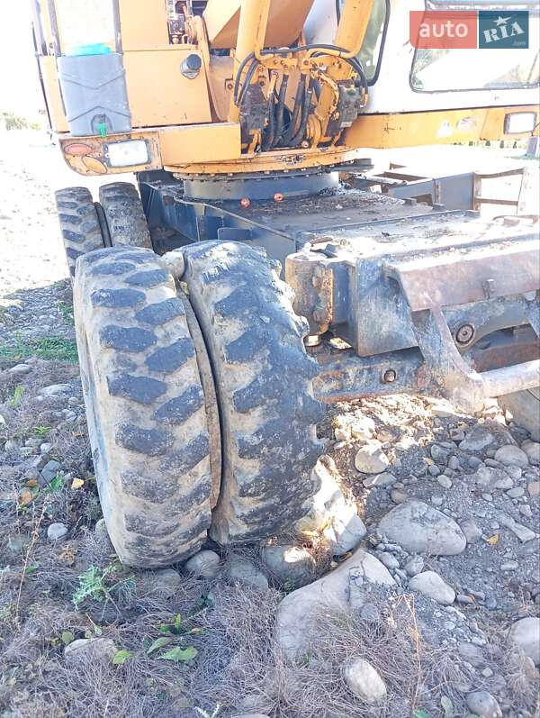 Экскаватор погрузчик Hyundai 130D 1997 в Богородчанах
