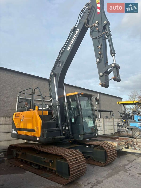 Гусеничный экскаватор Hyundai 140D 2026 в Киеве