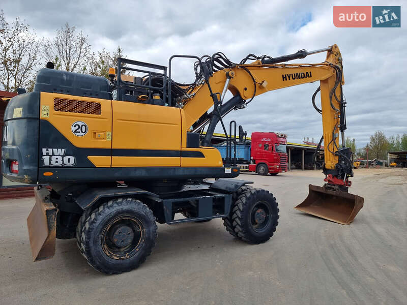 Колісний екскаватор Hyundai 180D 2022 в Одесі