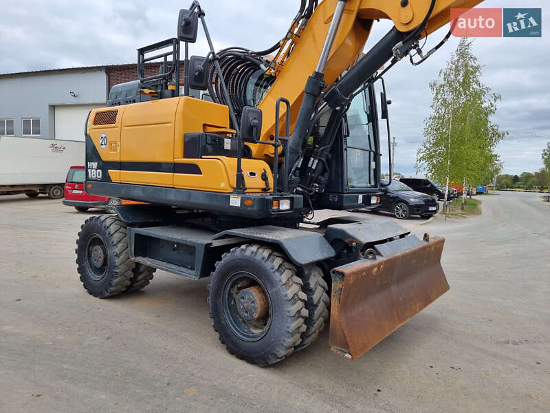 Колісний екскаватор Hyundai 180D 2022 в Одесі