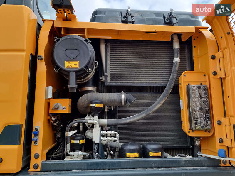 Колісний екскаватор Hyundai 180D 2022 в Одесі