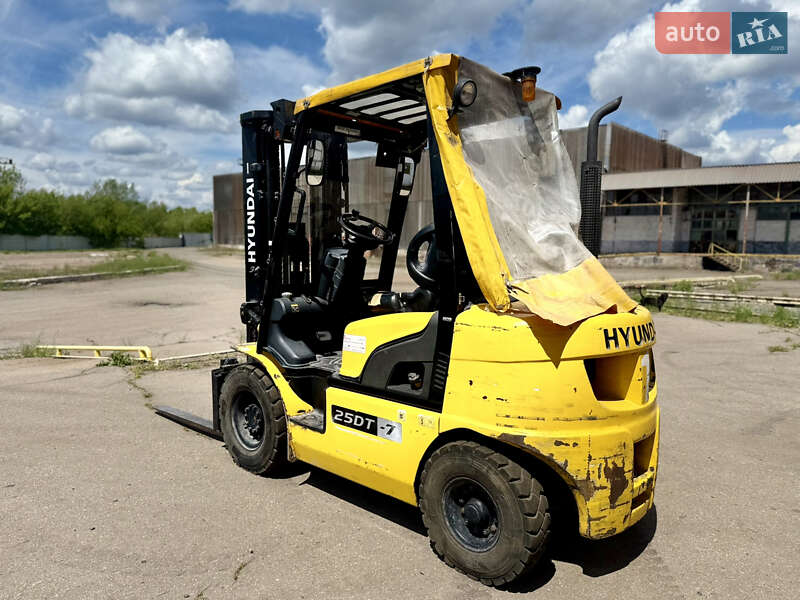 Вилочний навантажувач Hyundai 25D 2017 в Кривому Розі