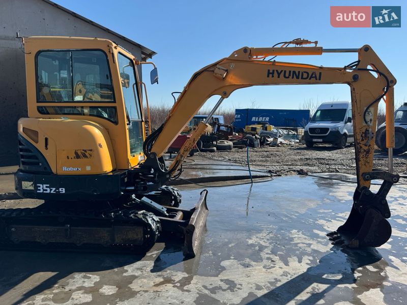 Миниэкскаватор Hyundai 35L 2015 в Недобоевцах