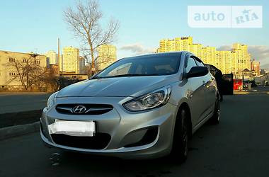 Седан Hyundai Accent 2011 в Киеве