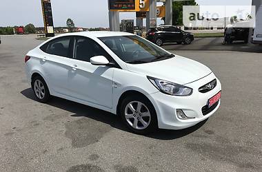 Седан Hyundai Accent 2012 в Киеве