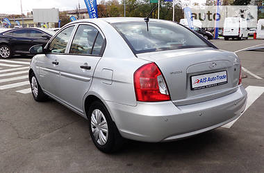 Седан Hyundai Accent 2010 в Киеве