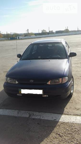 Седан Hyundai Accent 1995 в Николаеве