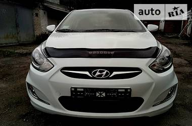 Седан Hyundai Accent 2012 в Чернигове