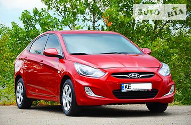 Седан Hyundai Accent 2014 в Днепре