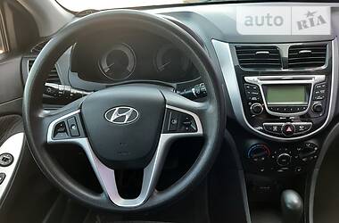 Седан Hyundai Accent 2011 в 