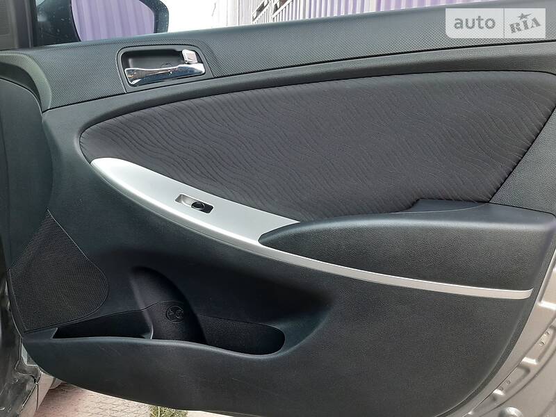 Седан Hyundai Accent 2011 в Одесі