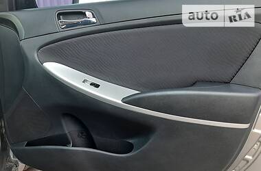 Седан Hyundai Accent 2011 в 