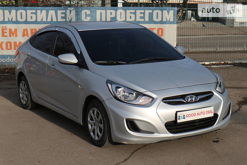 Седан Hyundai Accent 2013 в Харькове