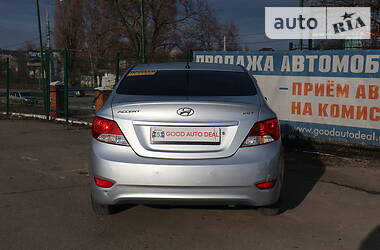 Седан Hyundai Accent 2013 в Харькове