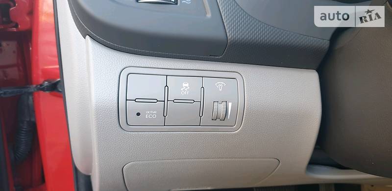 Хетчбек Hyundai Accent 2015 в Рівному фото 4 Хетчбек Hyundai Accent 2015 в Рівному