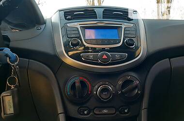 Седан Hyundai Accent 2011 в 