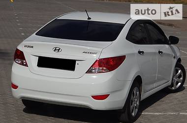 Седан Hyundai Accent 2013 в 
