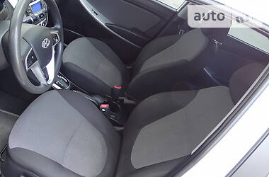 Седан Hyundai Accent 2013 в 