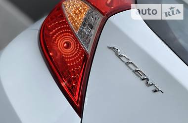 Хетчбек Hyundai Accent 2015 в 