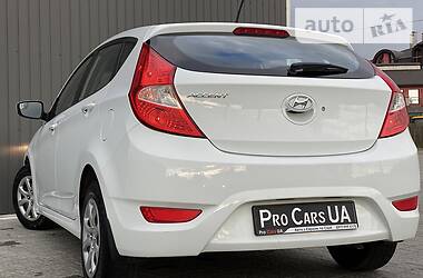 Хетчбек Hyundai Accent 2015 в 