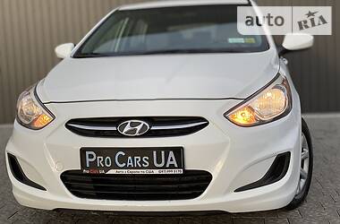 Хетчбек Hyundai Accent 2015 в 